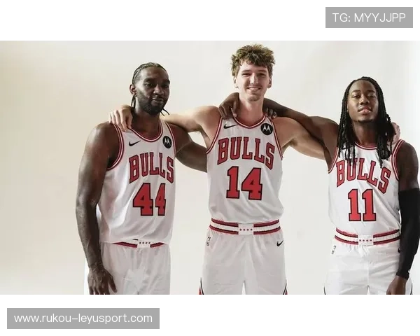 公牛团队失误不断主场输球，公牛队进场